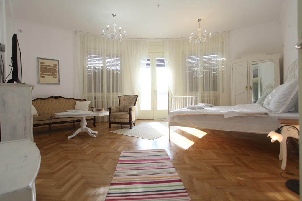Appartement White Opera By Nux à Cluj-Napoca Extérieur photo