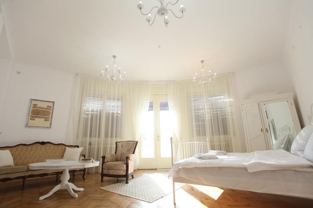 Appartement White Opera By Nux à Cluj-Napoca Extérieur photo
